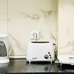 T4 Apartment