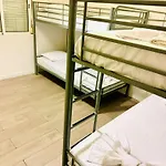 Apartment T4 *