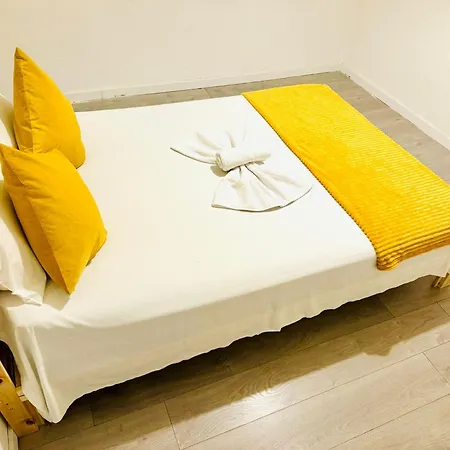 Apartment T4 *
