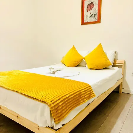 T4 Apartment